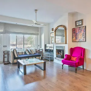 Luxury Muntaner Plaza Apartment Barcelona